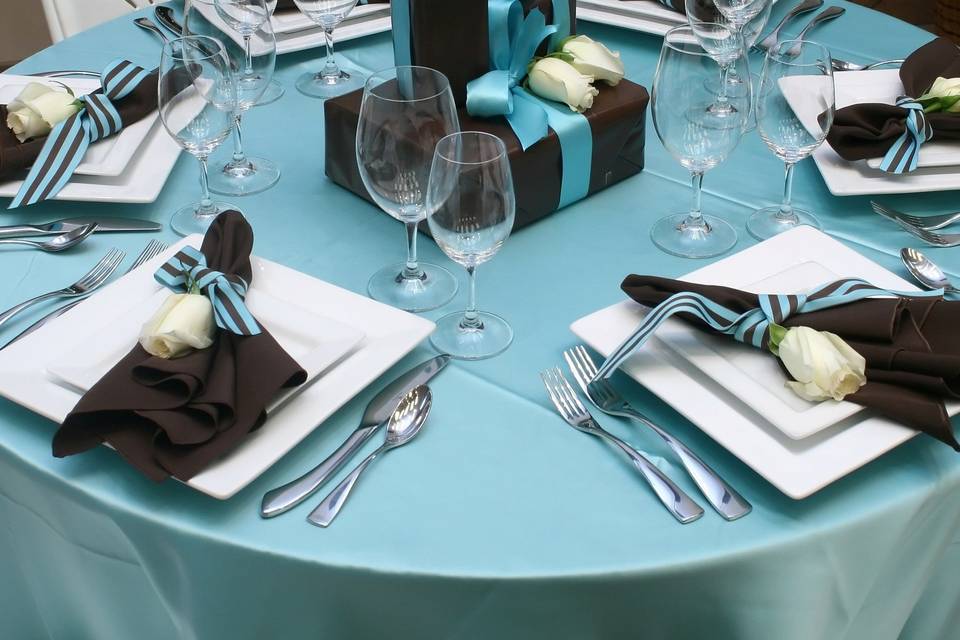 Tiffany Blue table decor