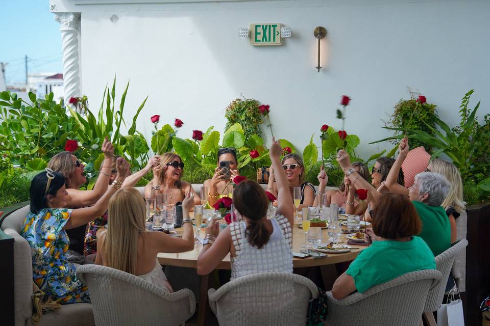 Mar y Rosa Family Dinner