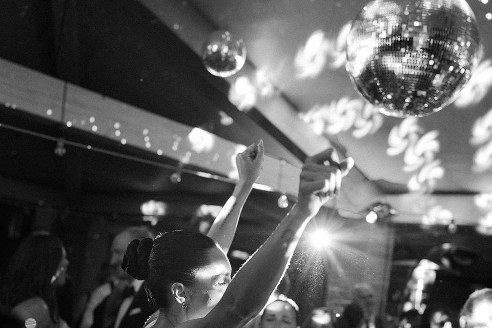 Linar Eventi: Mirror Ball