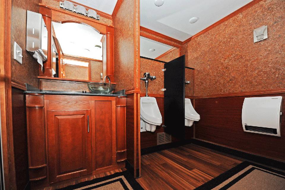 Jazzy Johnz - Gulf Coast Restroom Trailers