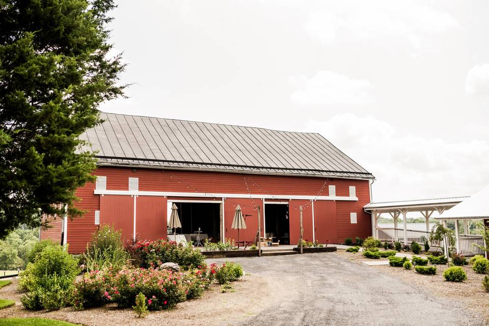 Reception barn