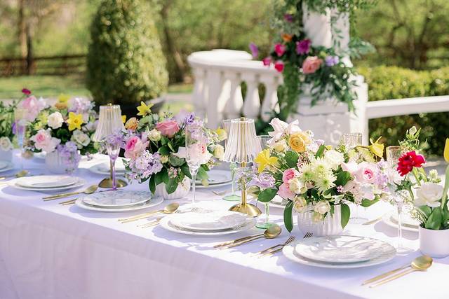 Tablescape floral centerpieces