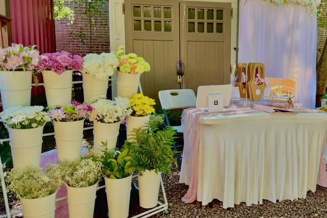 Full Bloom Bar Setup