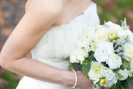 Bride holding her bouquet