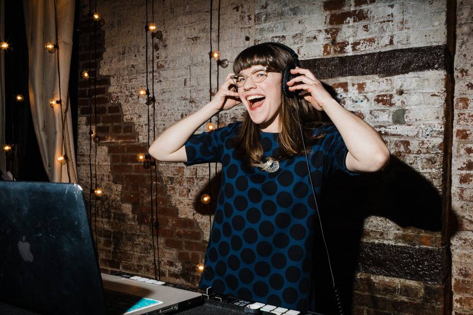 DJ Karin/Alexandra Roberts