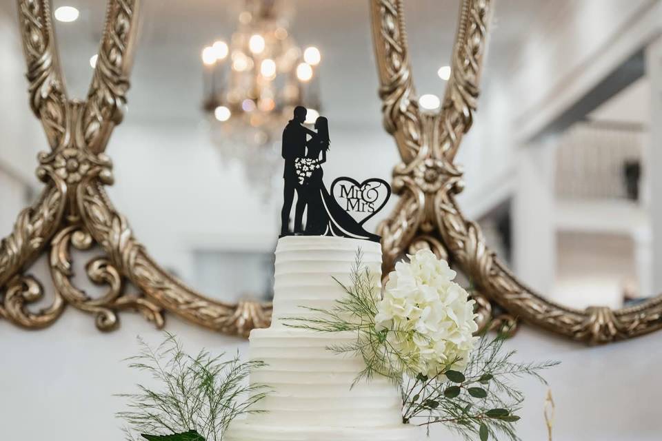 Cake station