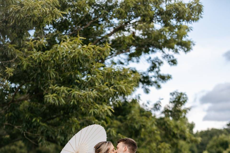 Kisses in the field