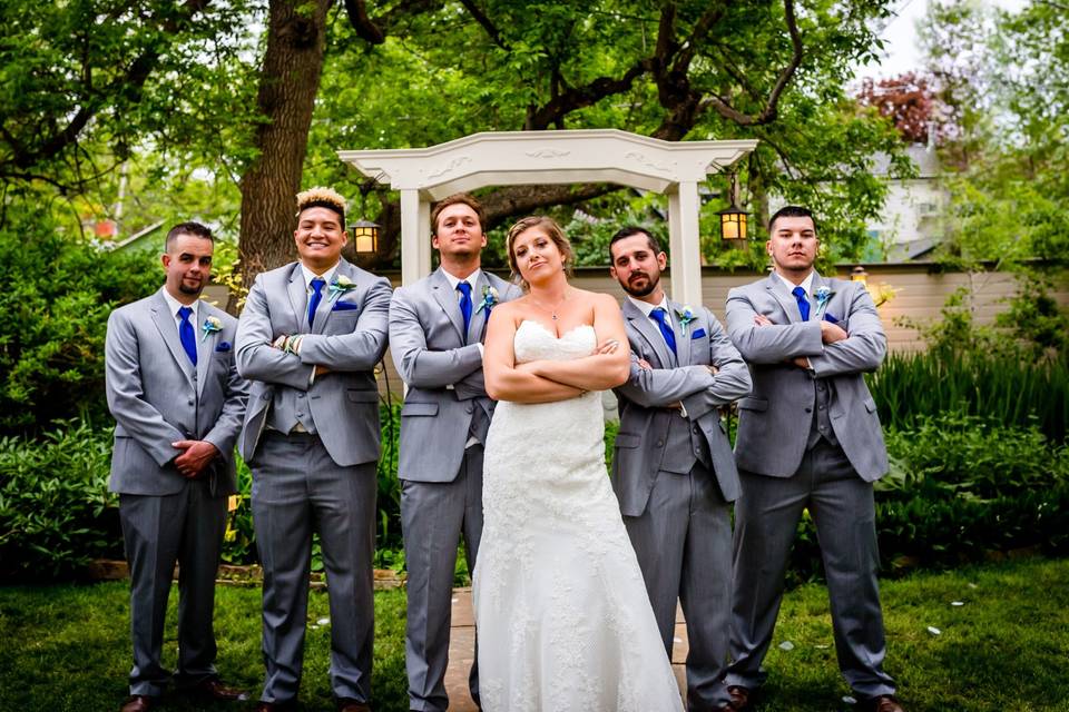 Bride & Groomsmen Portrait