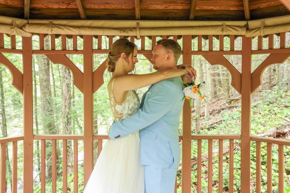 Gazebo Elopement