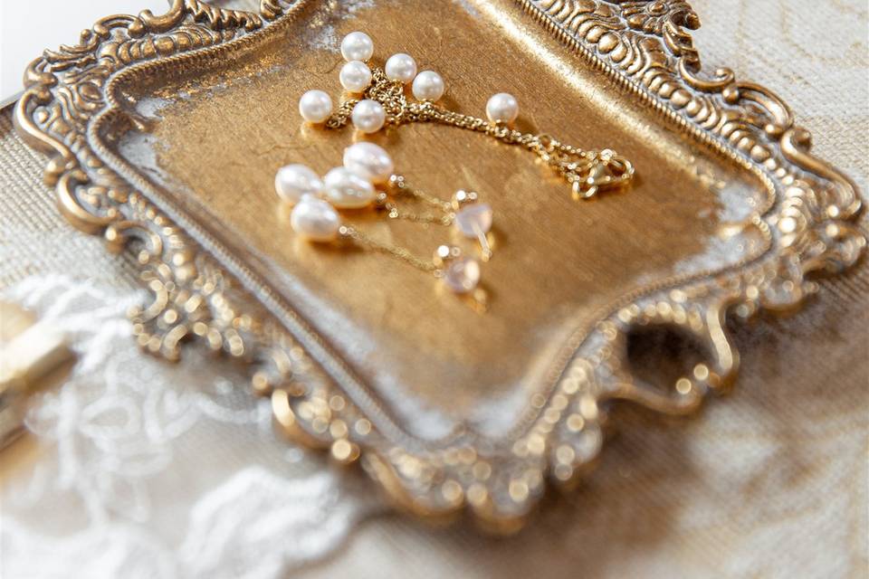 Bridal accessories
