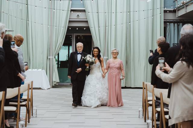 Brides arrival