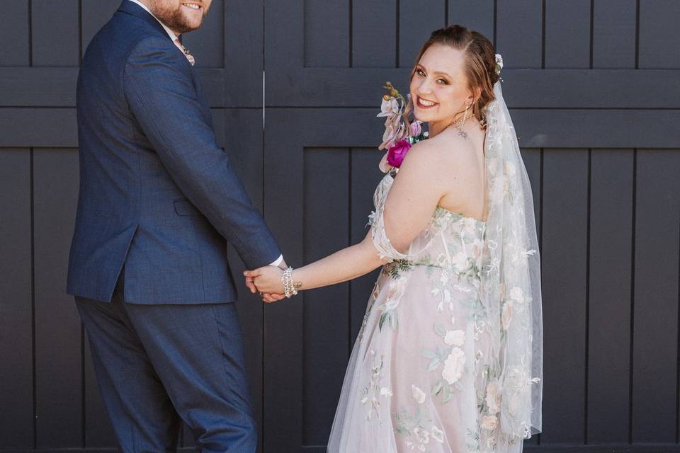 Queer Couples Encouraged