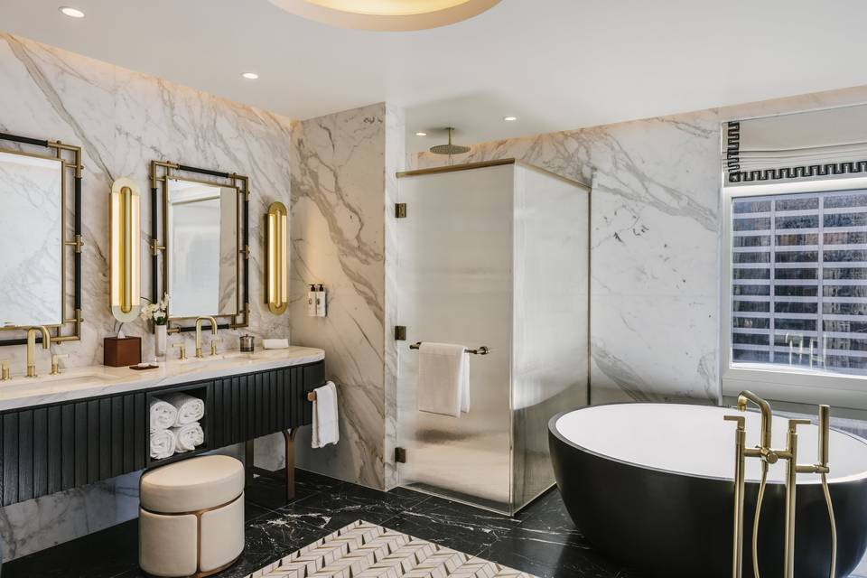 Penthouse Suite Bathroom