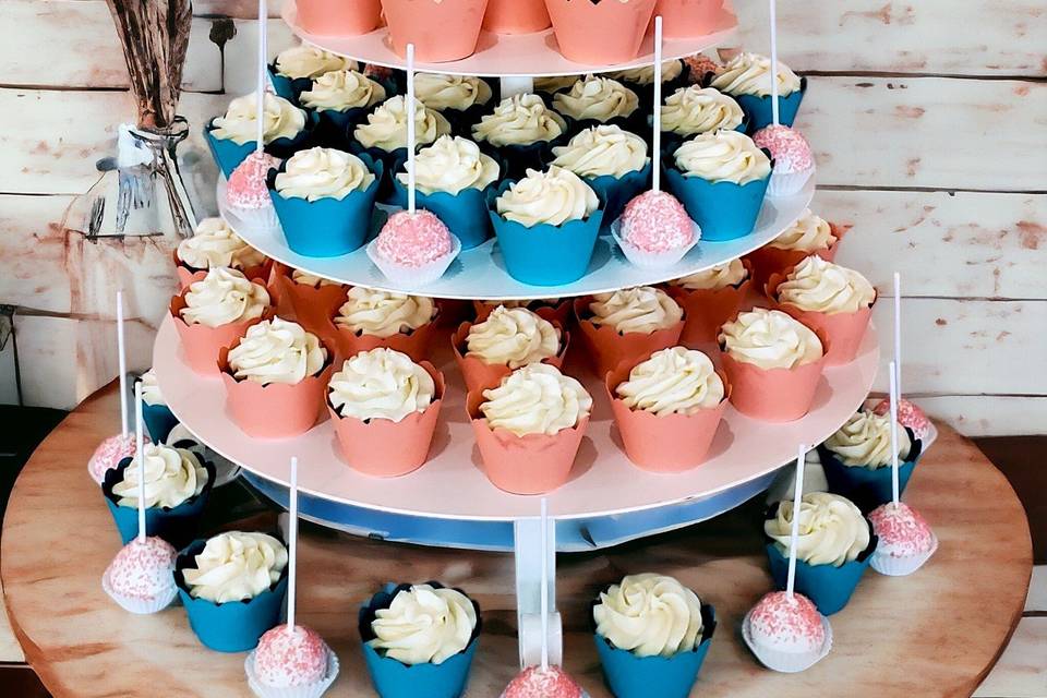Wedding Cake/Cupcakes