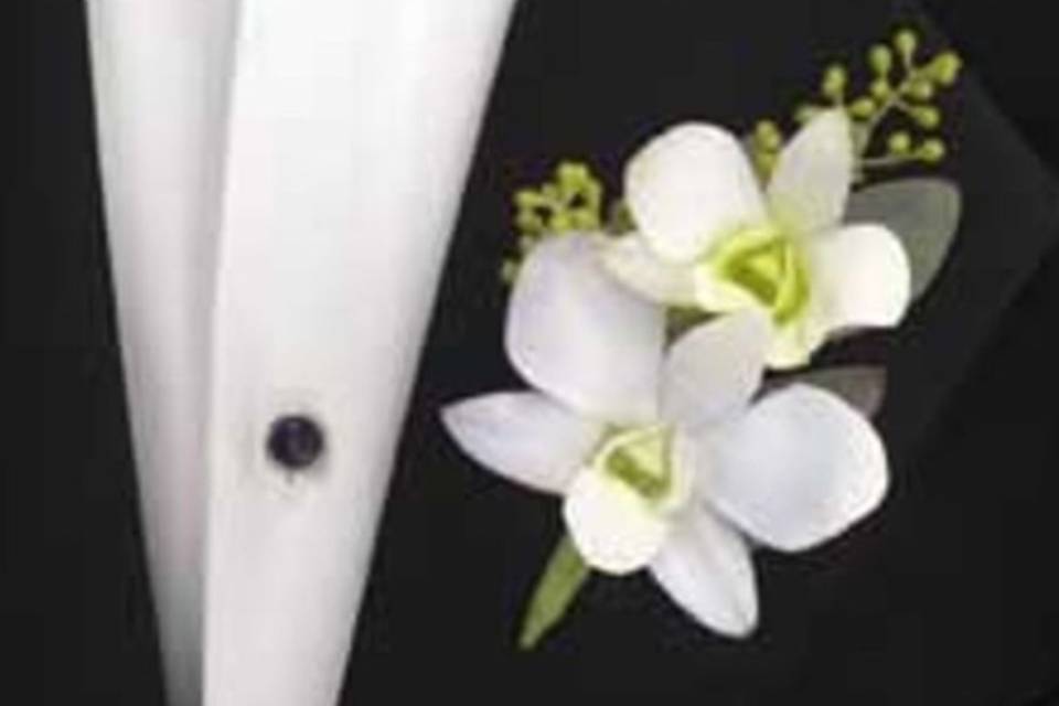 Orchid Boutineer