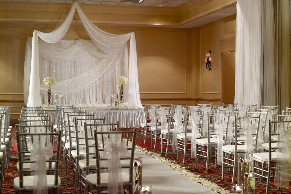 Wedding chairs arrangement