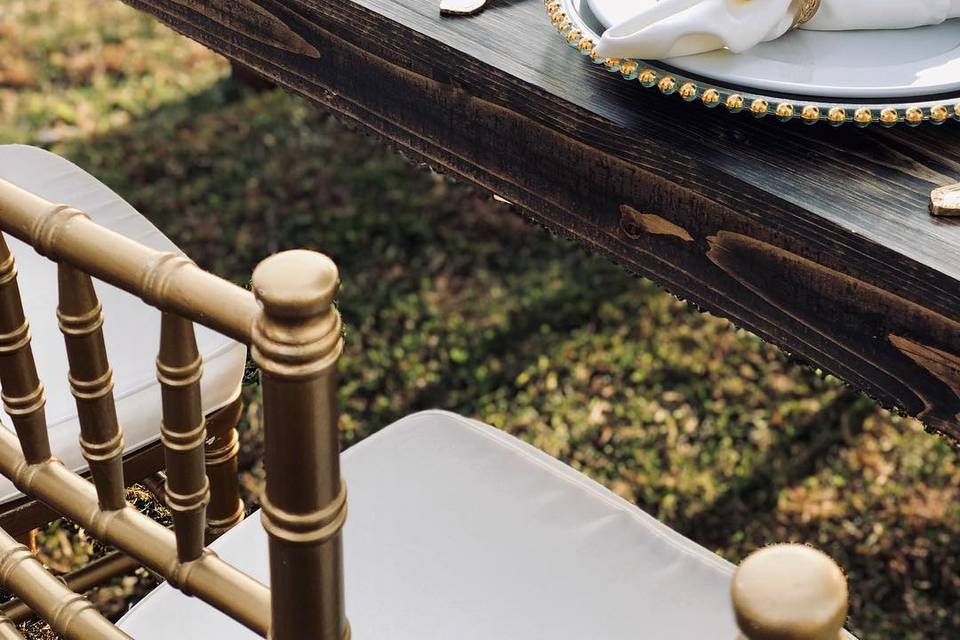 Farm Table Gold Chiavari