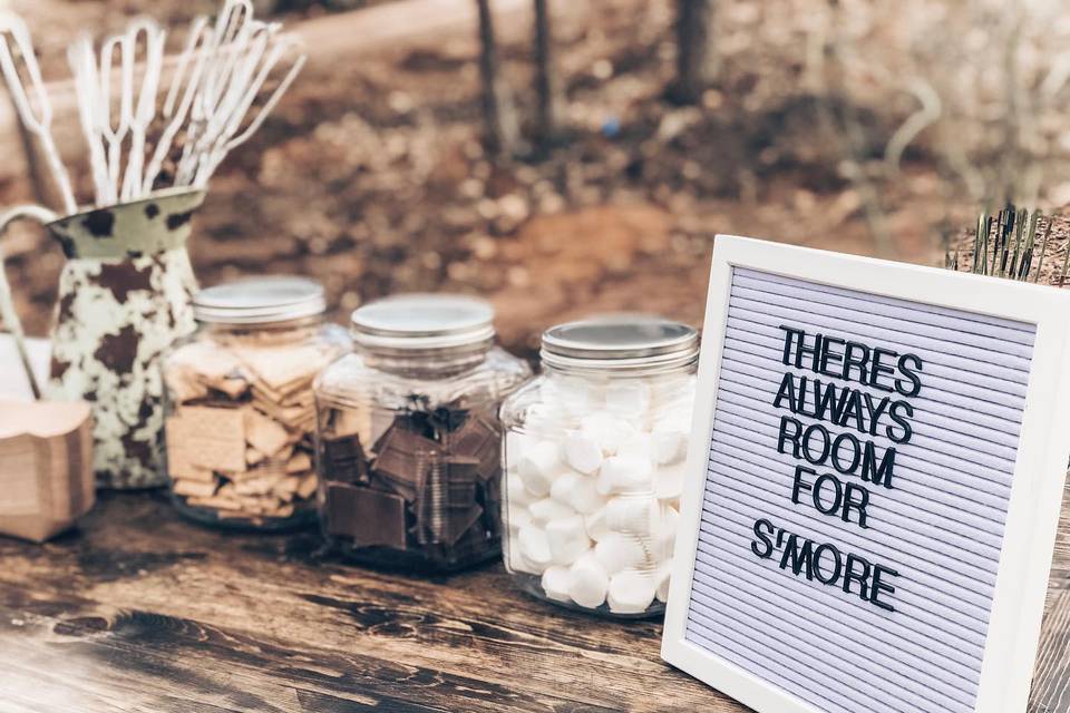 Smores table