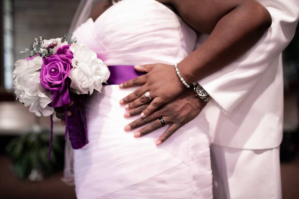 Bouquet and dress detail