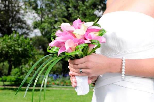 Pre-Arranged calla lily bouquet by Bella Wedding Flowers. We can ship this direct to your doorstep from our farms!