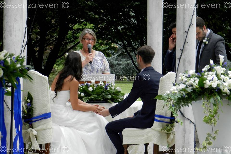 Essenza Eventi® Celebrante Matrimonio Simbolico