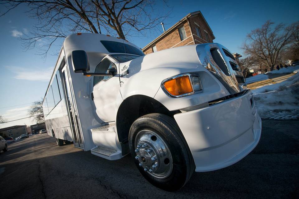 Hottest and Largest Chicago Party Bus.  UNSURPASSED Elegance and Luxury!  Fits 36 Passengers.  www.viplimousineinc.com