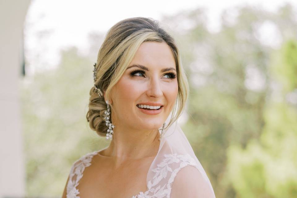 Bridal hair and makeup