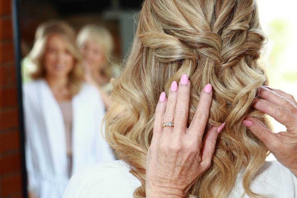 Bridal hair and makeup