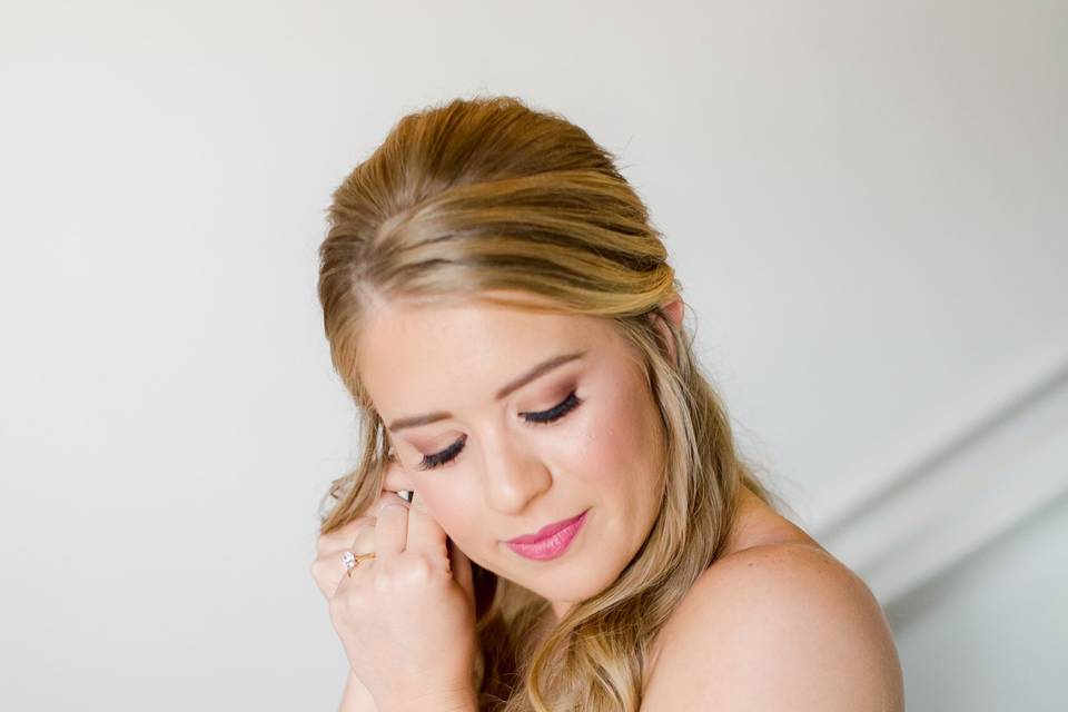 Bridal hair and makeup