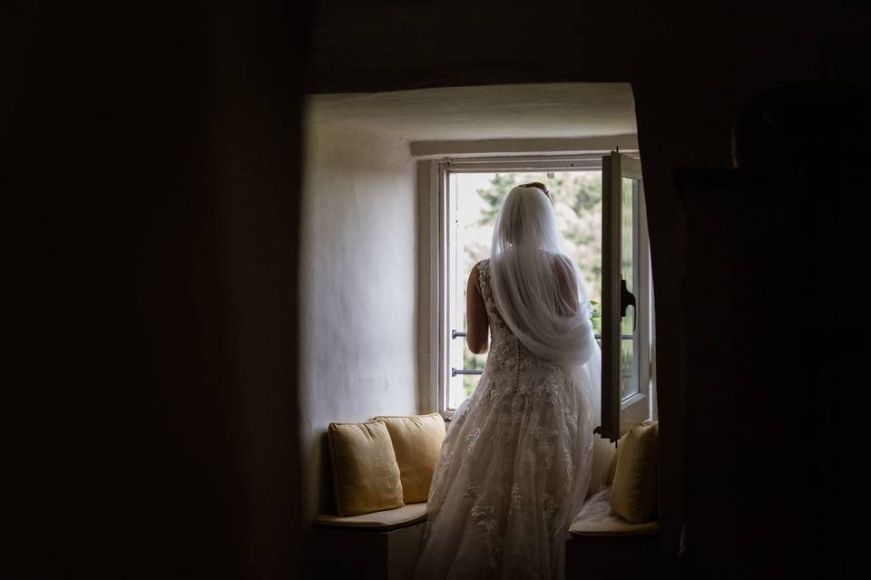 The bride gets ready