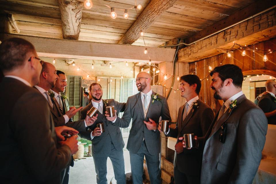 Groomsmen and the barn