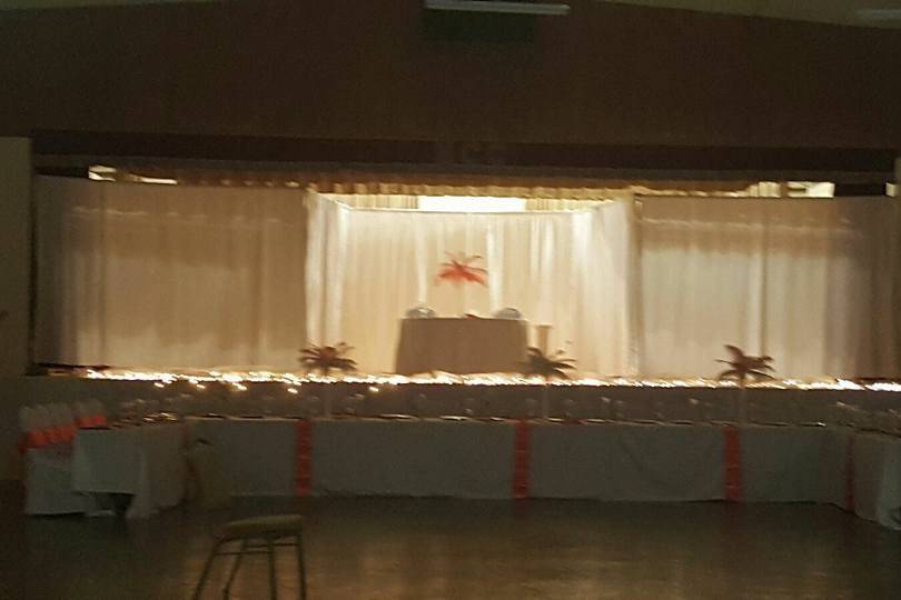 Long table setup