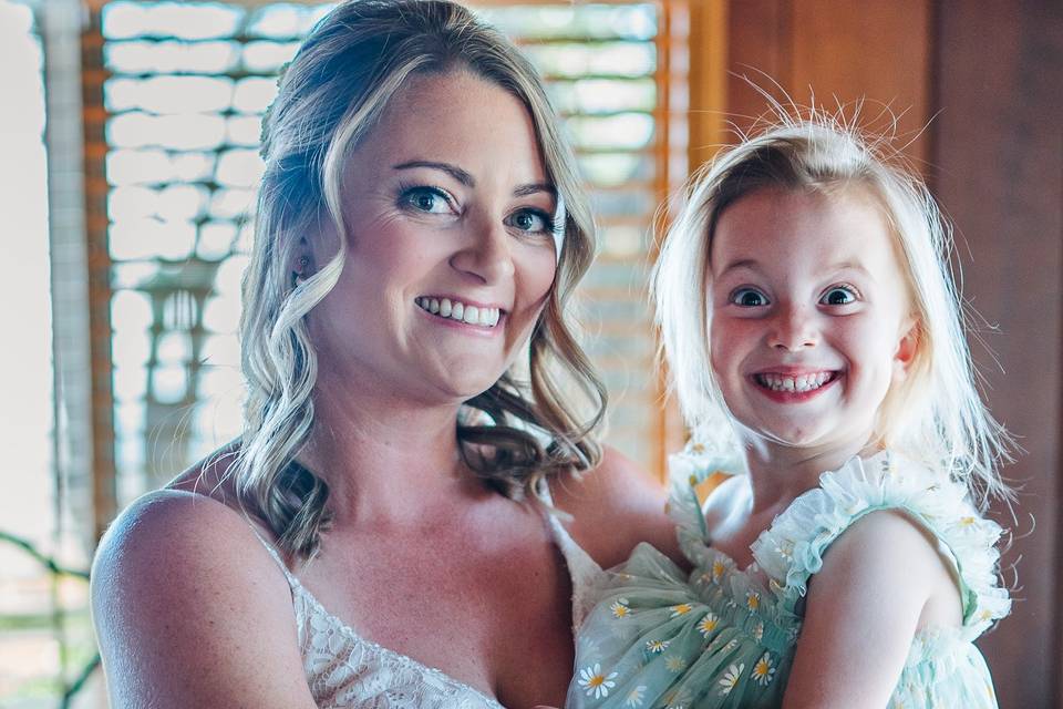 Bride & Flower Girl