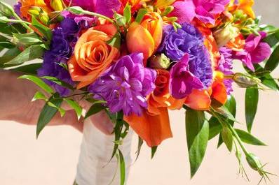 Bright summer bridal bouquet