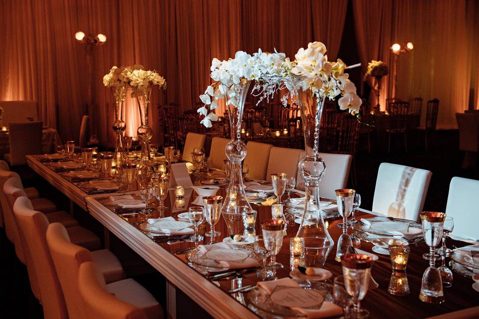 Long table setting