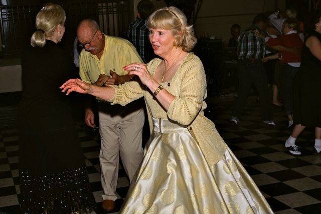 Oldies dancing