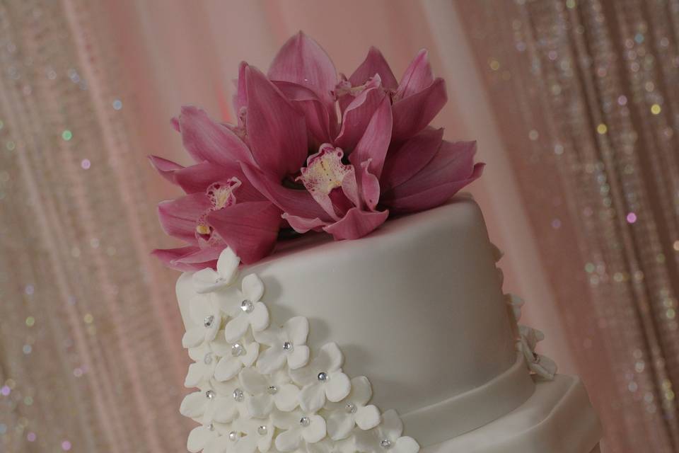 Cake with floral