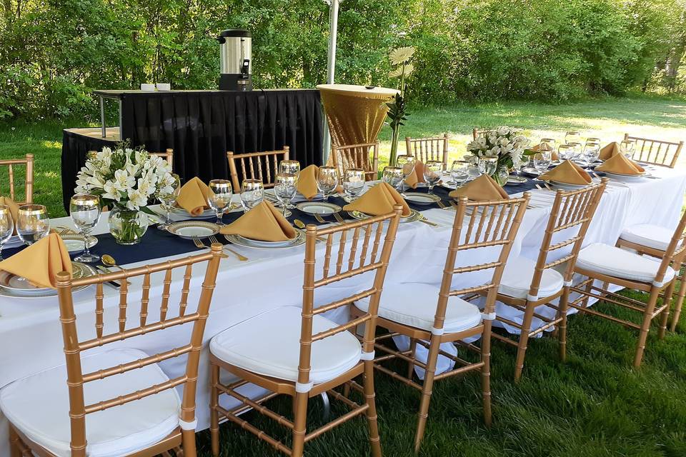 Outdoor seating for reception