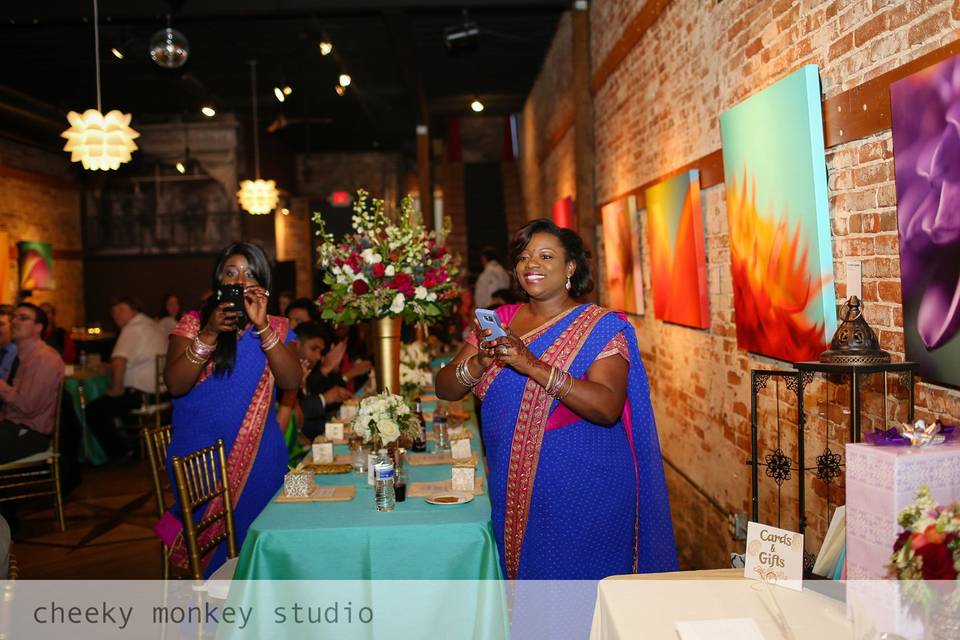 Table setting with golden centerpieces