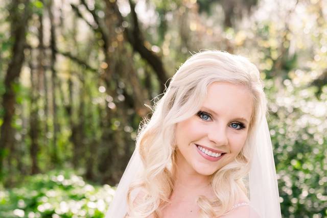 Romantic hair and makeup