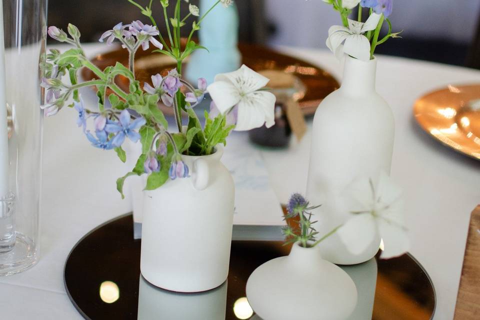 White ceramic bud vases