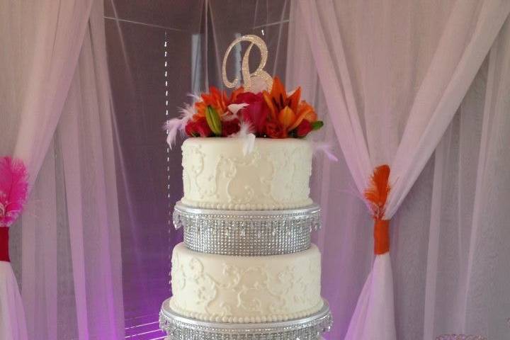 Cherish The Cakes - Wedding Cake - Kansas City, MO - WeddingWire