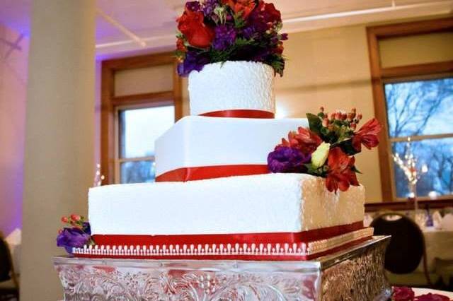 Cherish The Cakes - Wedding Cake - Kansas City, MO - WeddingWire