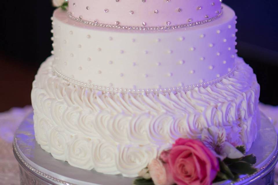 Cherish The Cakes - Wedding Cake - Kansas City, MO - WeddingWire