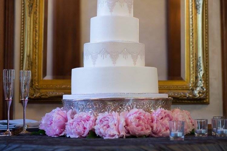 Cherish The Cakes - Wedding Cake - Kansas City, MO - WeddingWire