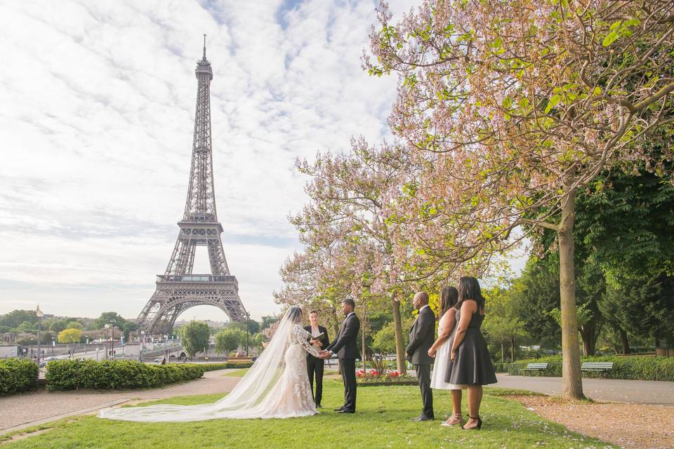 The Paris Officiant