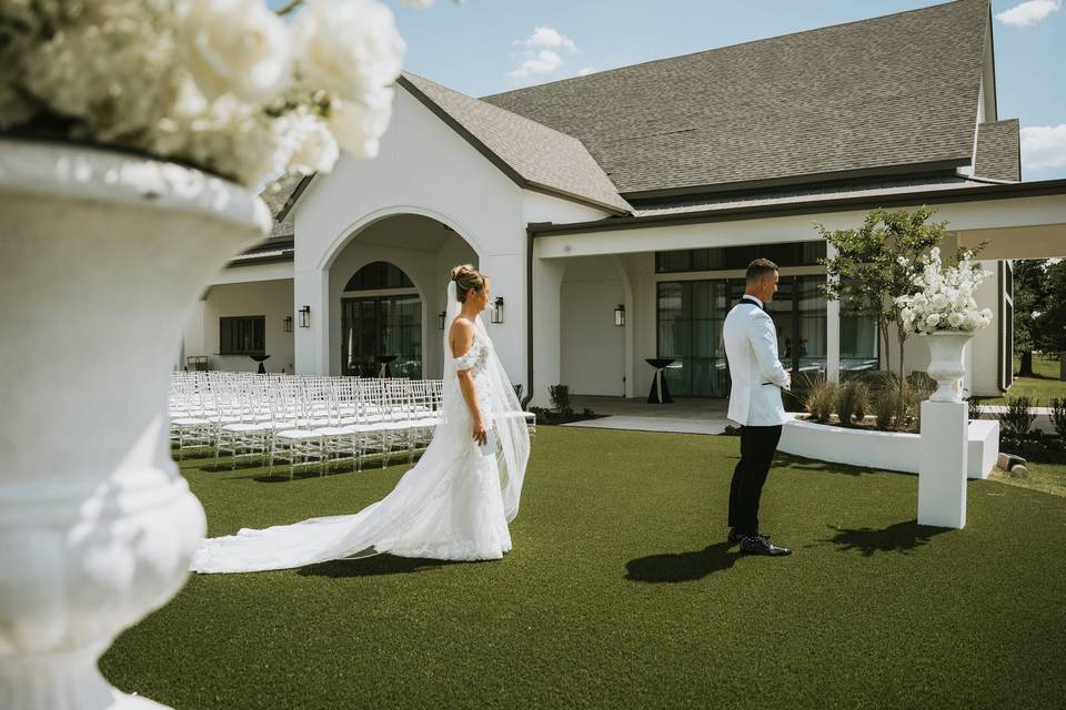Outdoor ceremony