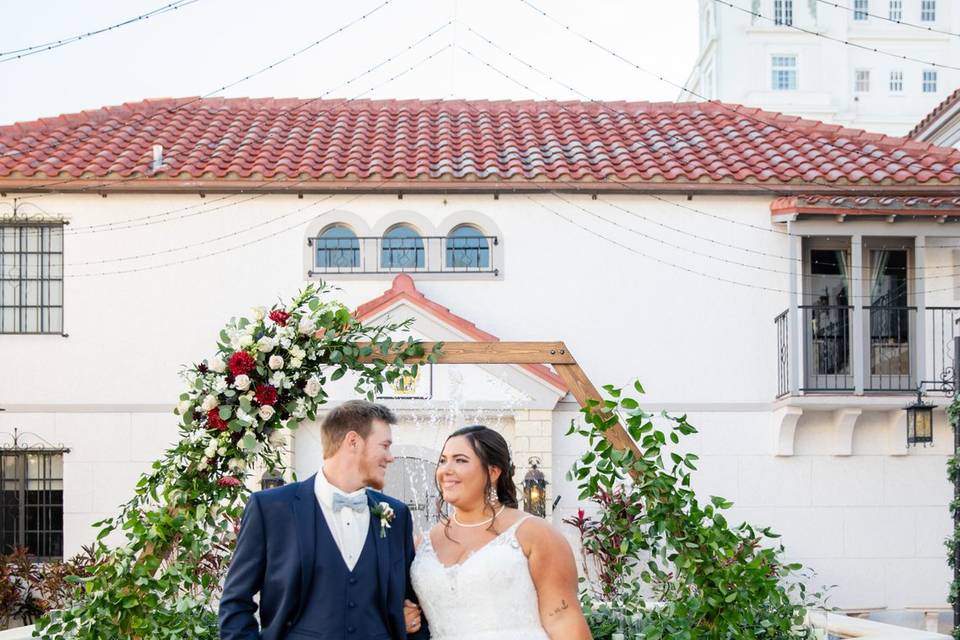 Happy Couple: South Courtyard