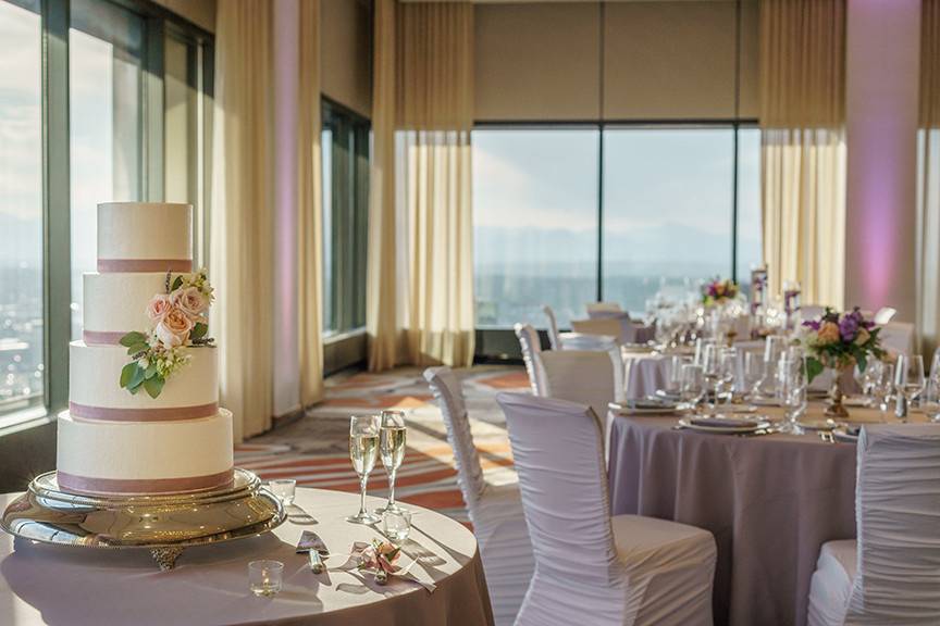 Pinnacle Club Wedding Cake