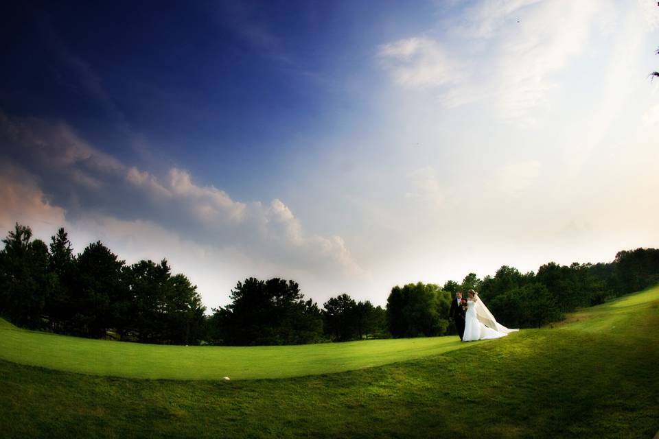 Newlyweds on the course grounds